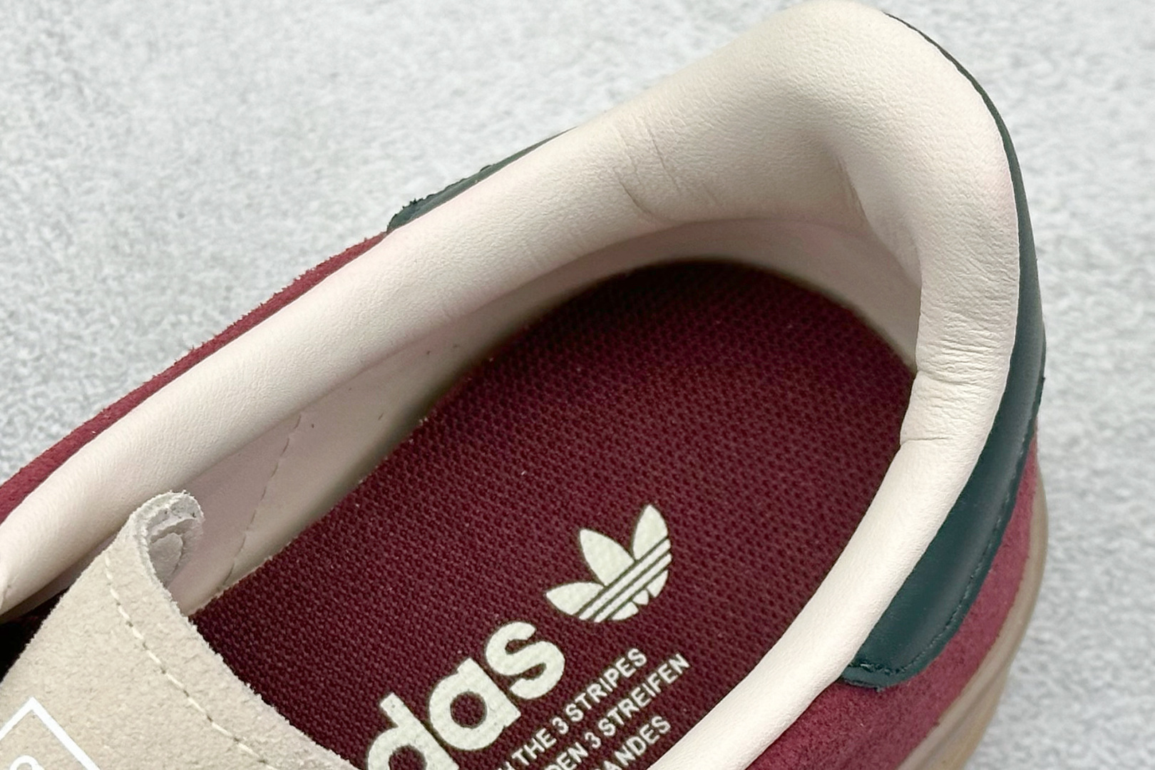 AD Originals Gazelle INdoor 三叶草休闲防滑耐磨低帮板鞋 JH5403