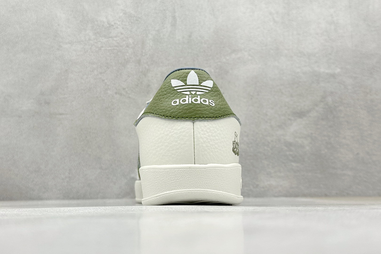 AD Originals Gazelle INdoor x GUCCI 三叶草休闲防滑耐磨低帮板鞋 DD6607