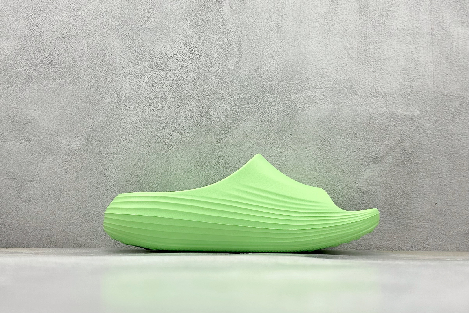Nike ReactX Rejuven8 Slide 耐克夏日穿搭拖鞋 HV4479-700