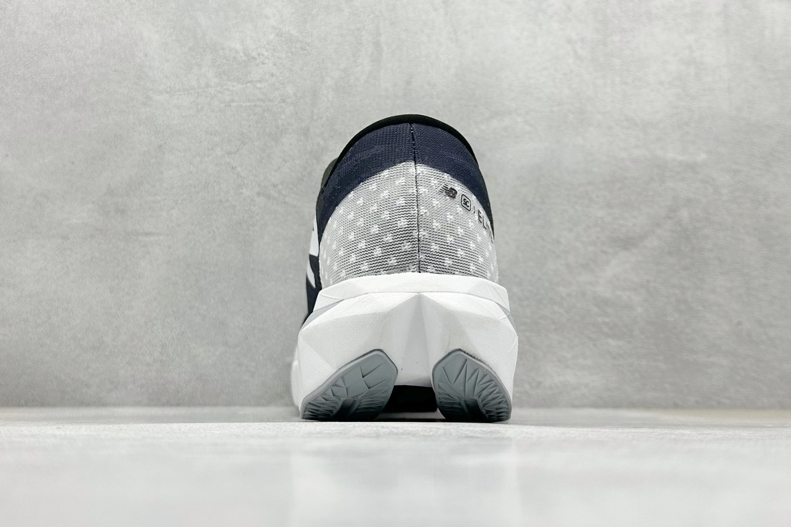 F版 New Balance NB FuelCell Supercomp NB X REBEL跑步鞋 MFCXLK4