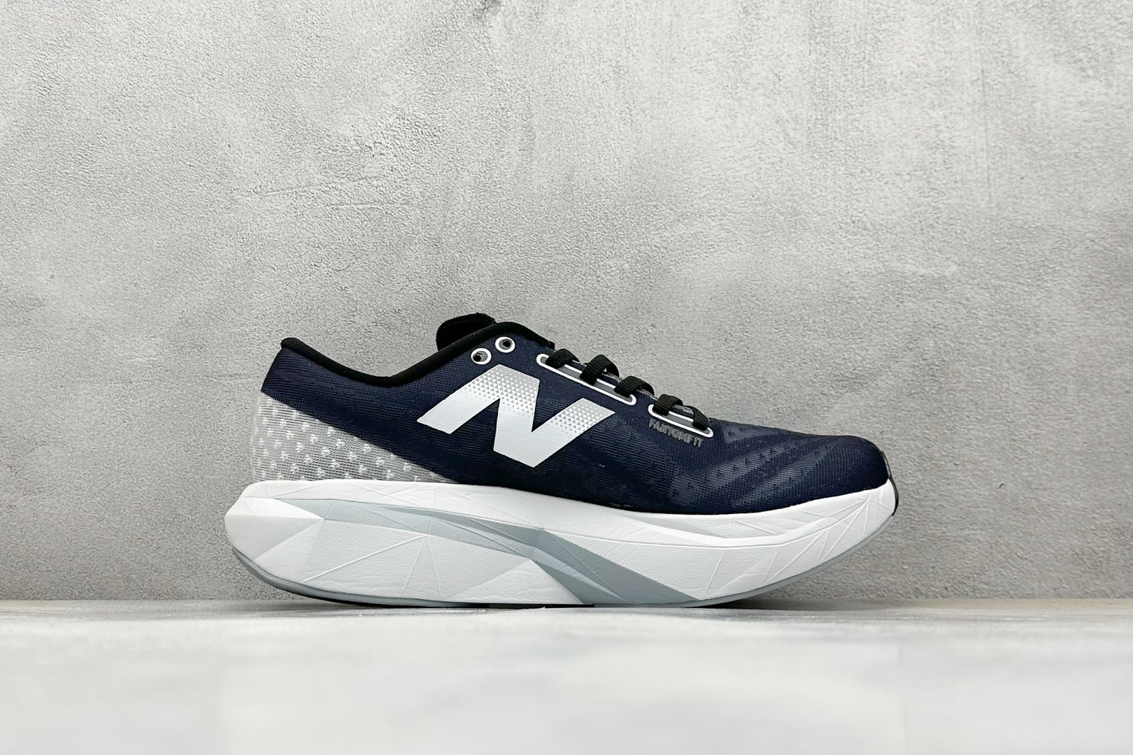 F版 New Balance NB FuelCell Supercomp NB X REBEL跑步鞋 MFCXLK4