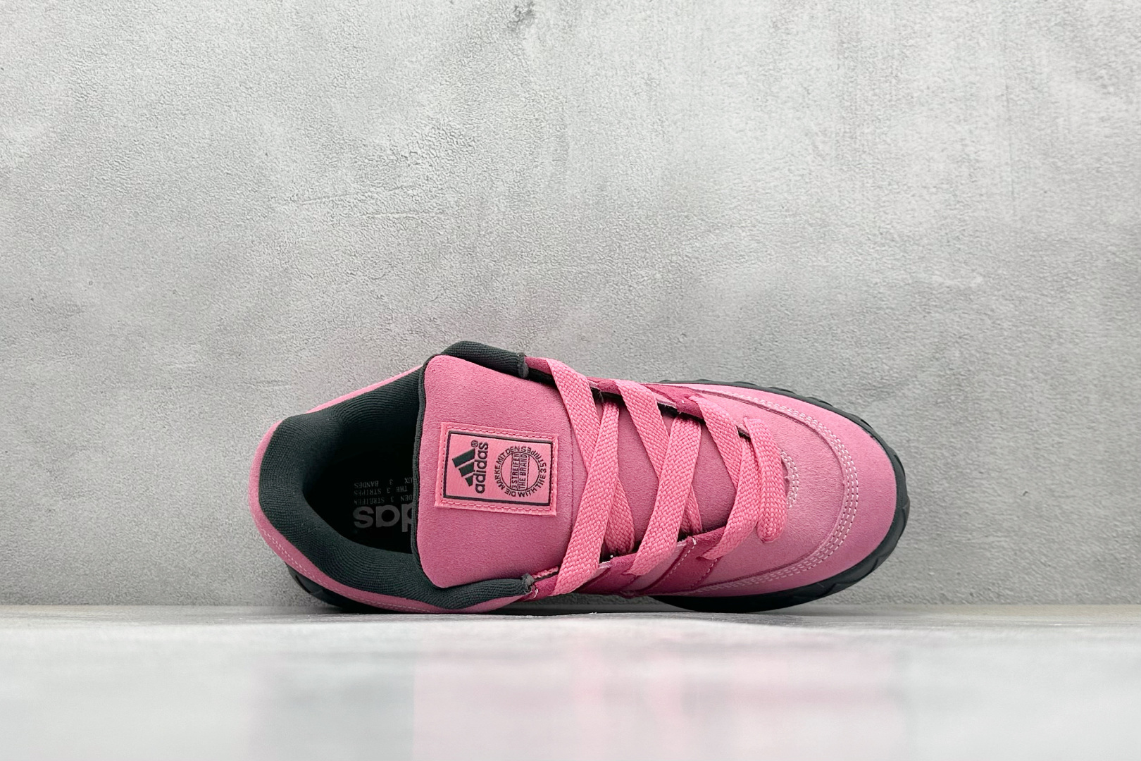 TG版 Adidas Adimatic Low 马蒂奇系列低帮 复古鲨鱼面包鞋运动休闲滑板板鞋 IE7364