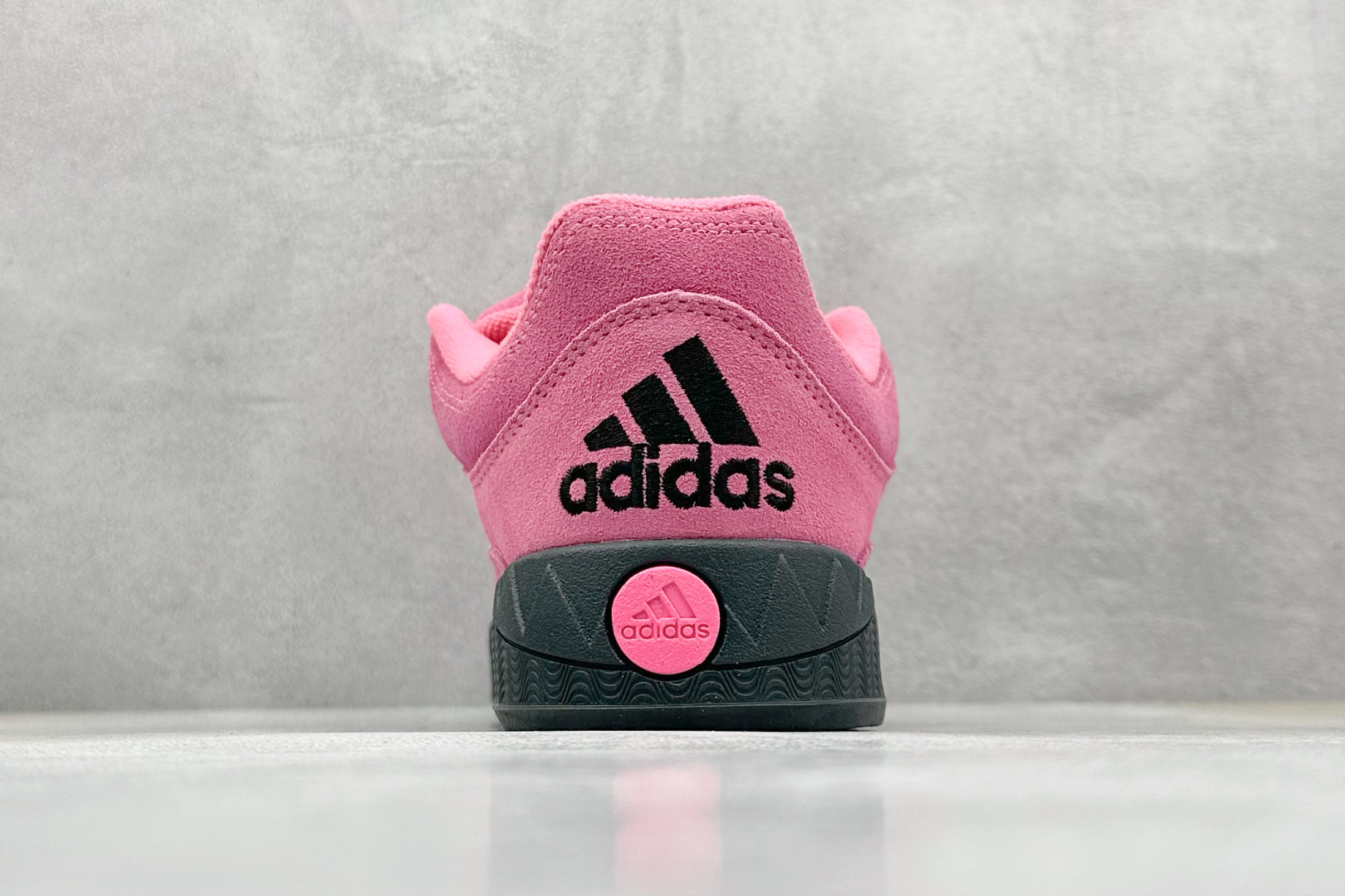 TG版 Adidas Adimatic Low 马蒂奇系列低帮 复古鲨鱼面包鞋运动休闲滑板板鞋 JR8038