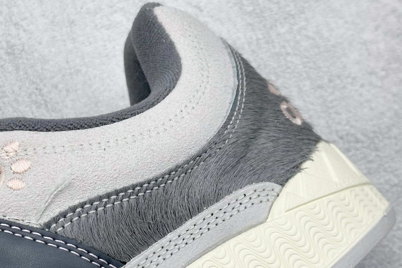 TG版 Adidas Adimatic Low 头层马毛 马蒂奇系列低帮 复古鲨鱼面包鞋运动休闲滑板板鞋 JQ2612