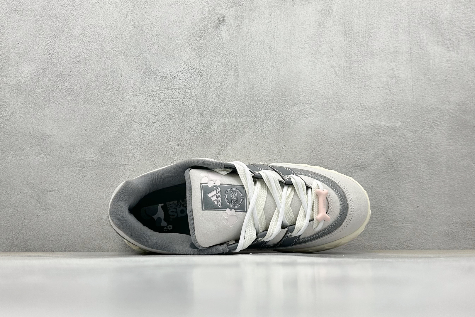 TG版 Adidas Adimatic Low 头层马毛 马蒂奇系列低帮 复古鲨鱼面包鞋运动休闲滑板板鞋 JQ2612