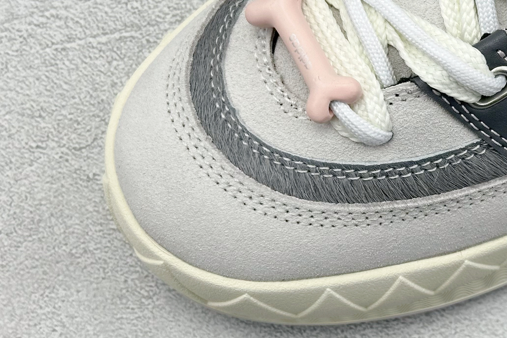 TG版 Adidas Adimatic Low 头层马毛 马蒂奇系列低帮 复古鲨鱼面包鞋运动休闲滑板板鞋 JQ2612