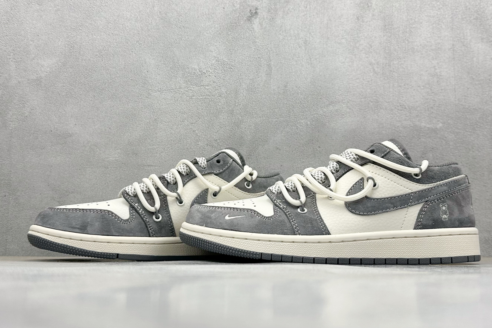 Fragment x TS x Air Jordan 1 Low x 暴力熊 解构绑带 三方联名倒钩低帮 SJ9950-018