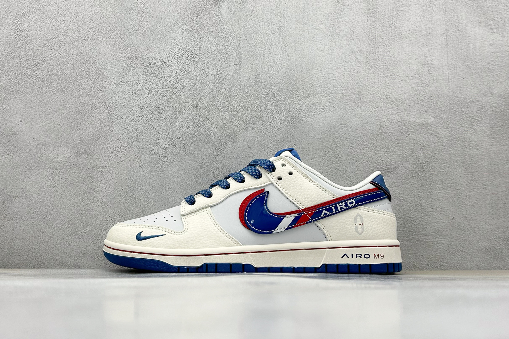 Nike SB Dunk Low 问界M9蓝彩勾 低帮休闲板鞋 FC1688-235