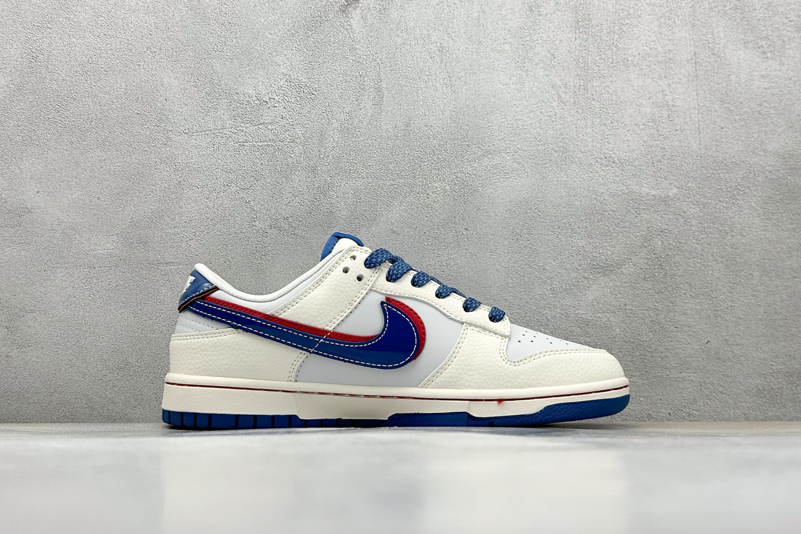 Nike SB Dunk Low 问界M9蓝彩勾 低帮休闲板鞋 FC1688-235