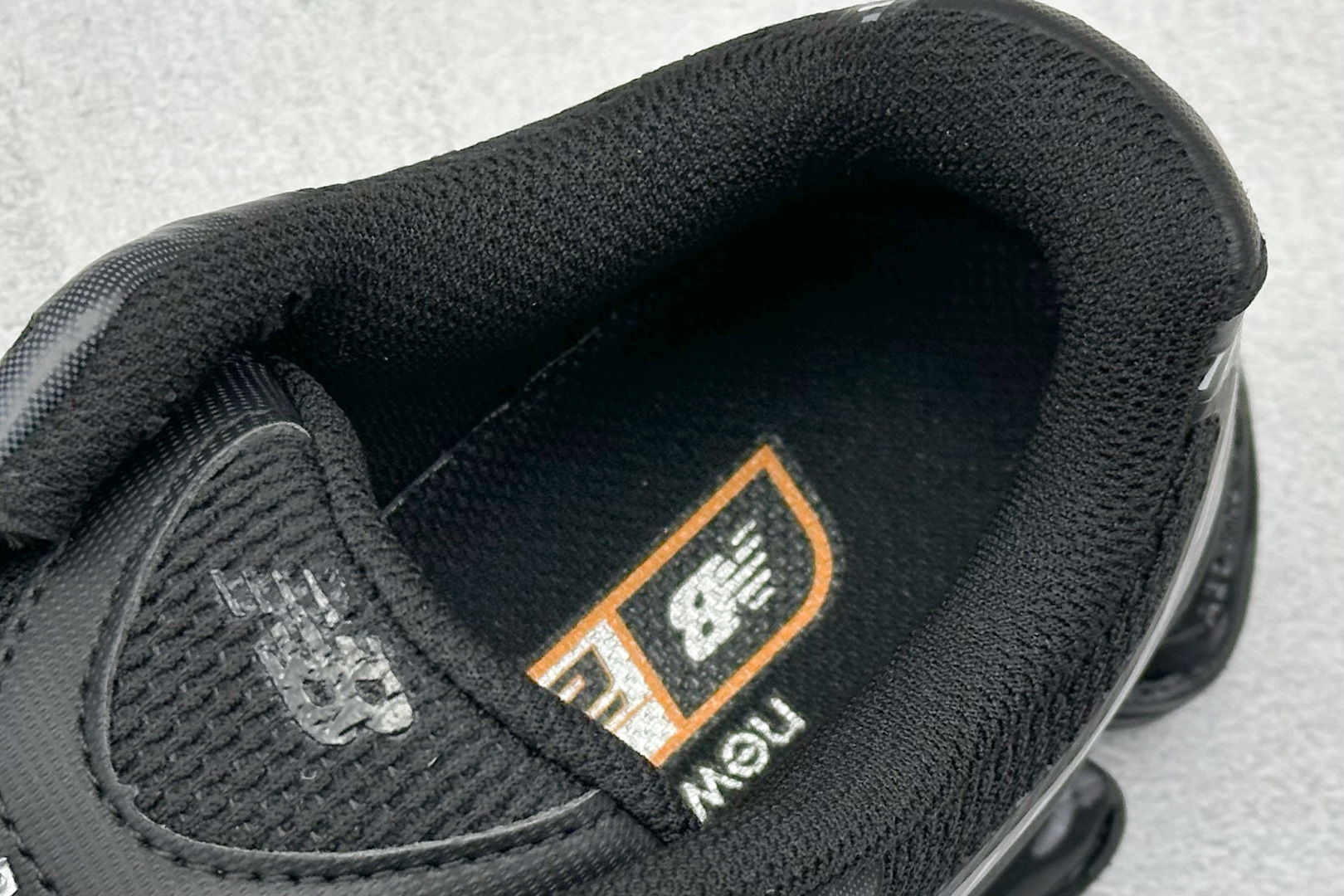I8 New Balance 新百伦 NB2000 网面休闲鞋 U2000BM