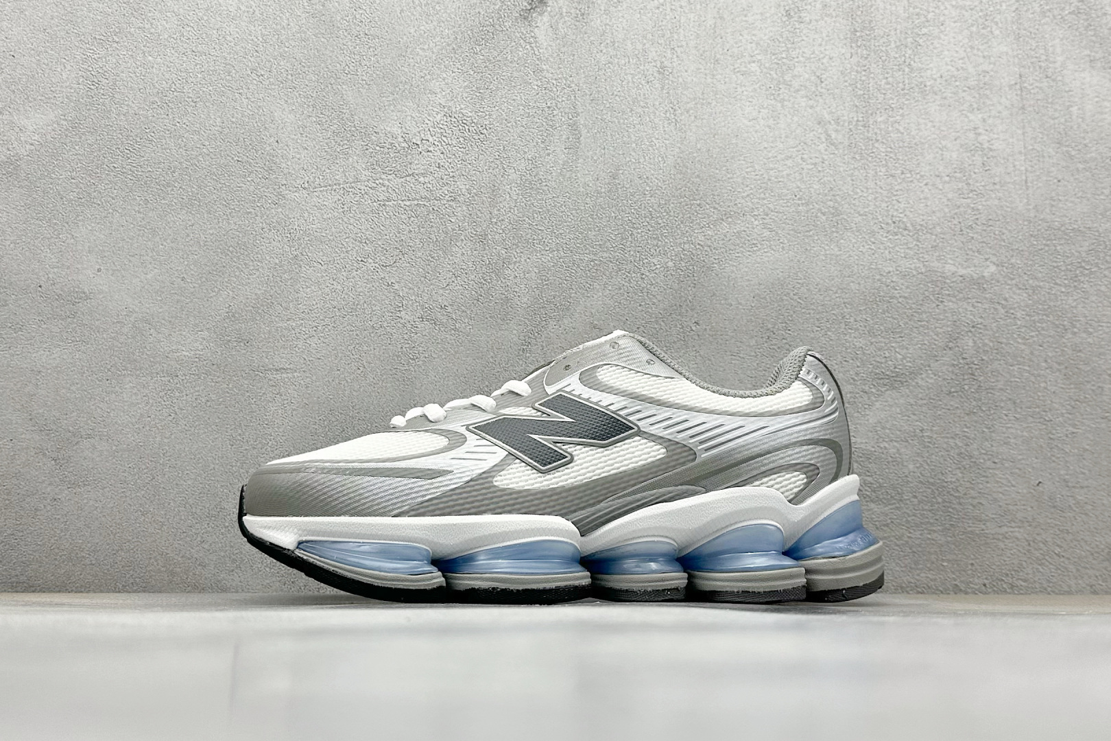 200 I8 New Balance 新百伦 NB2000 网面休闲鞋 U2000AA