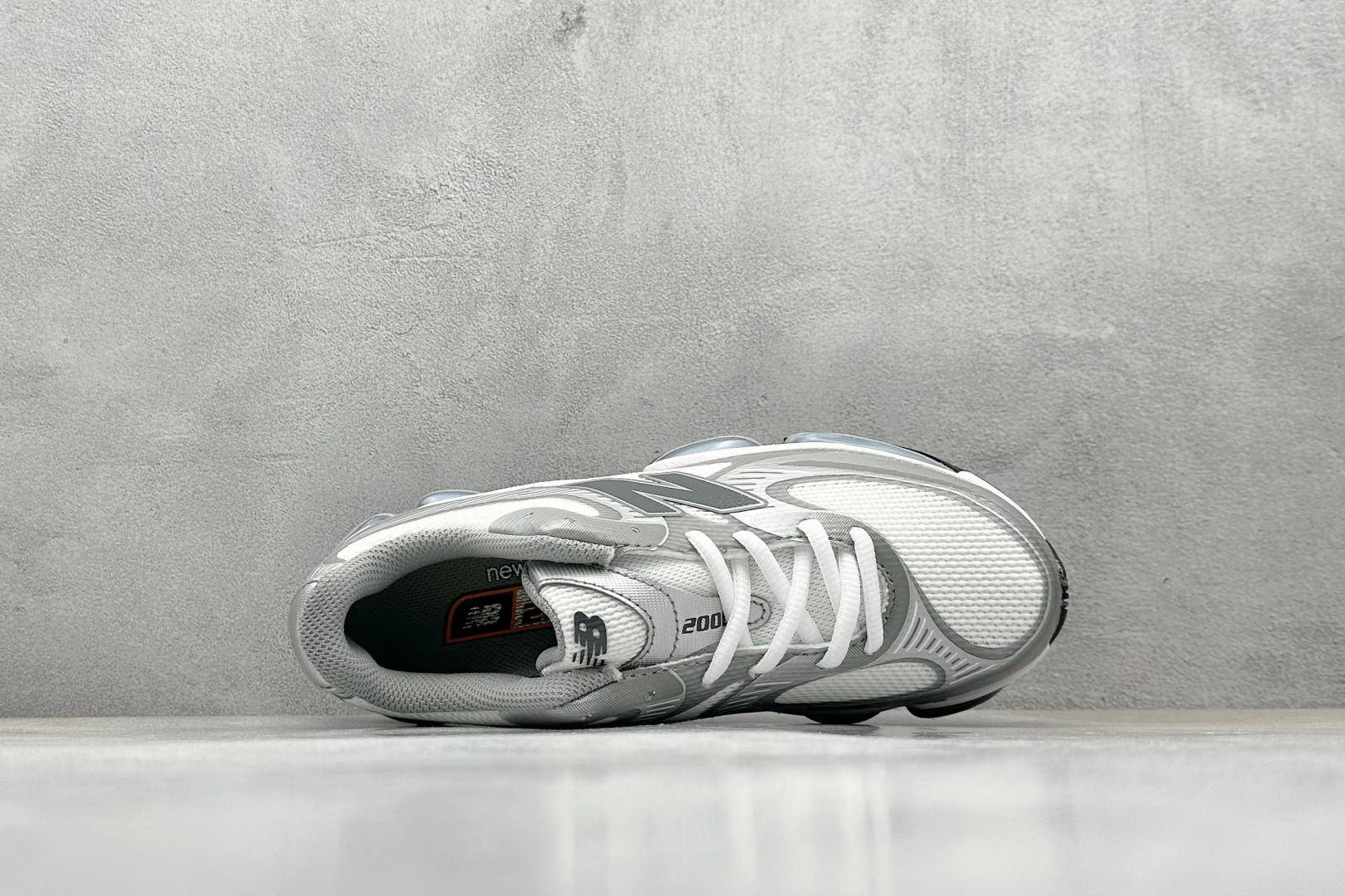 200 I8 New Balance 新百伦 NB2000 网面休闲鞋 U2000AA