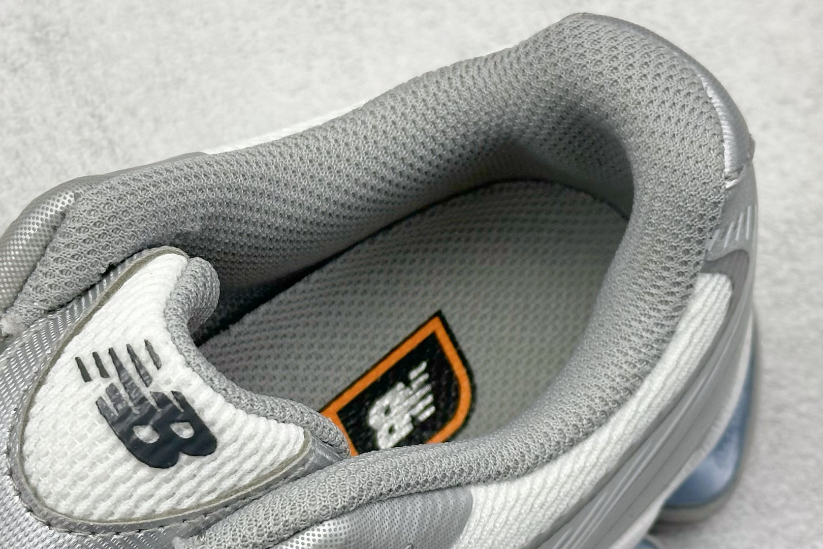 200 I8 New Balance 新百伦 NB2000 网面休闲鞋 U2000AA