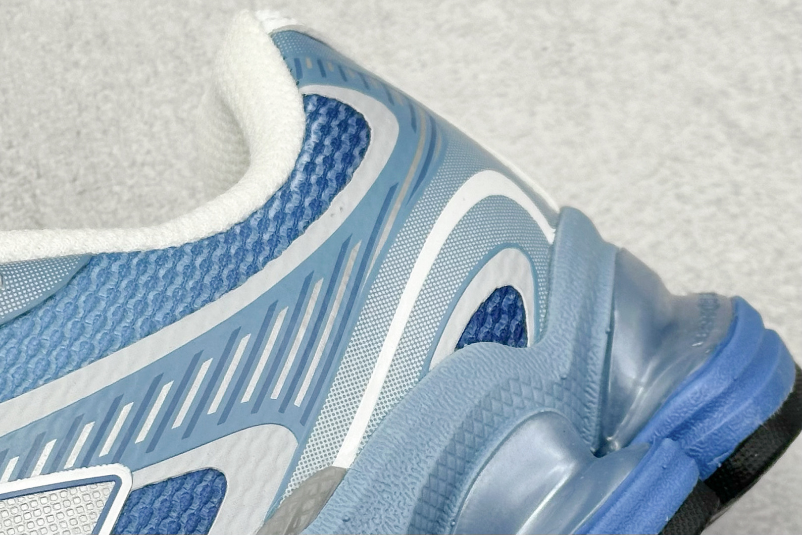 I8 New Balance 新百伦 NB2000 网面休闲鞋 U2000BA
