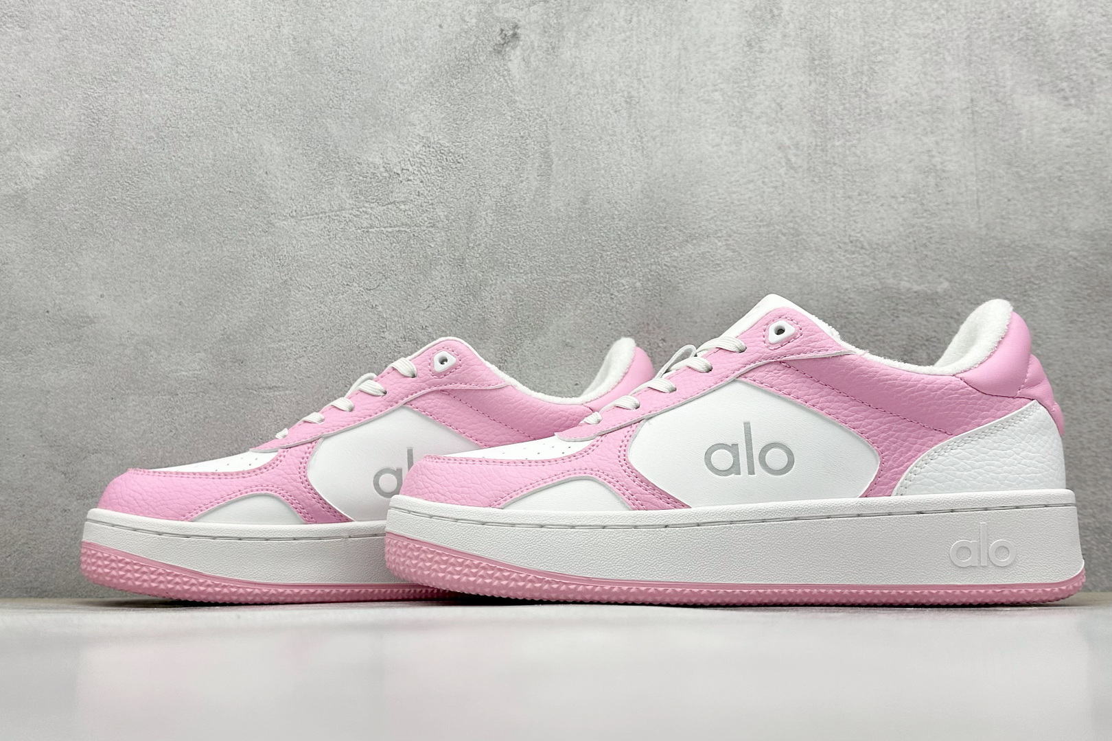 Alo Yoga Recovery Mode 人气单品 舒适简约防滑耐磨低帮休闲板鞋