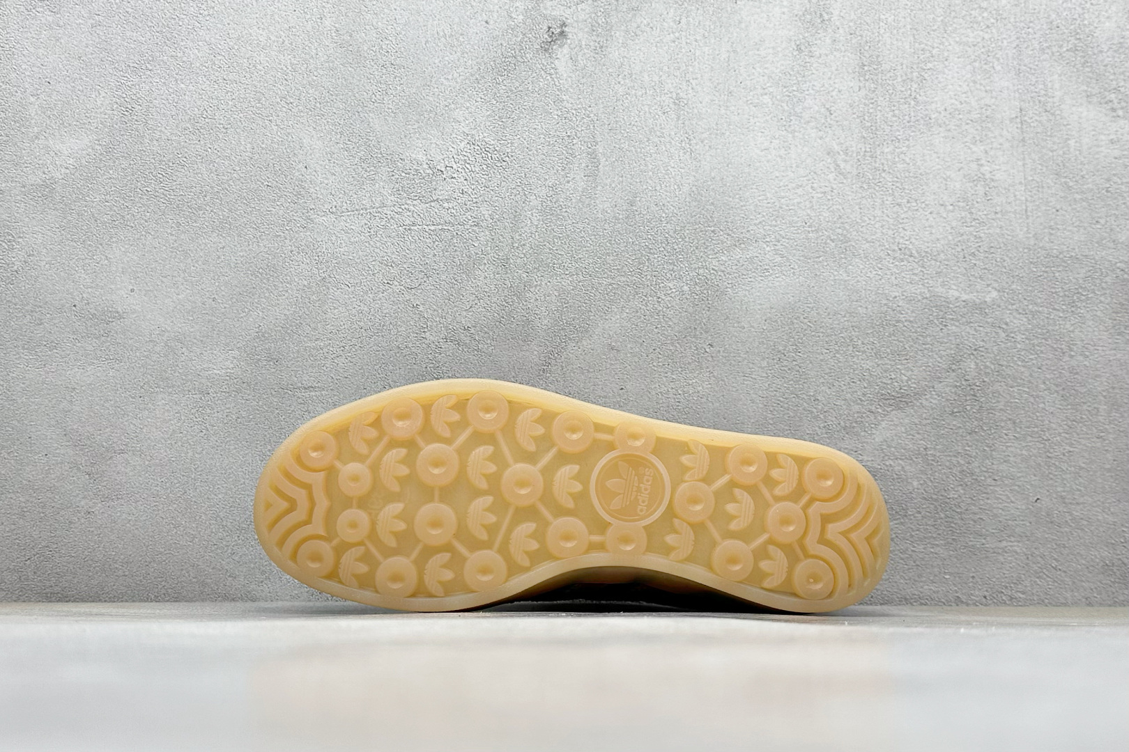AD Originals Gazelle Indoor 三叶草复古休闲运动板鞋 JH5404