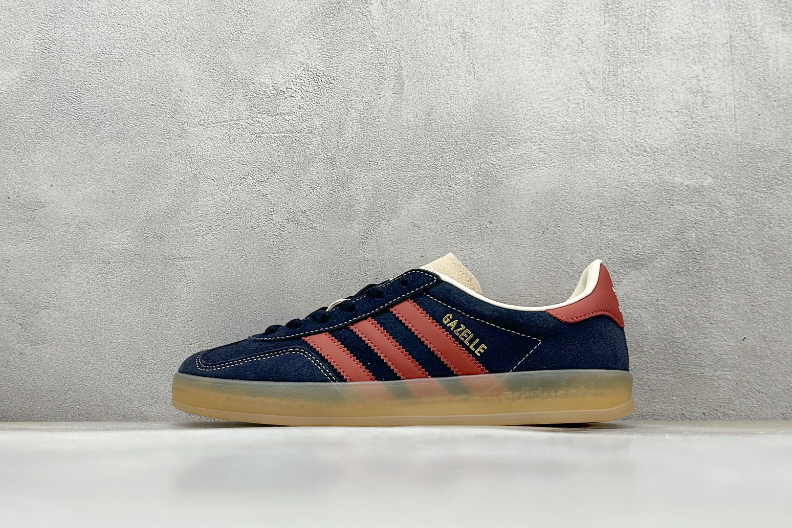AD Originals Gazelle Indoor 三叶草复古休闲运动板鞋 JH5404