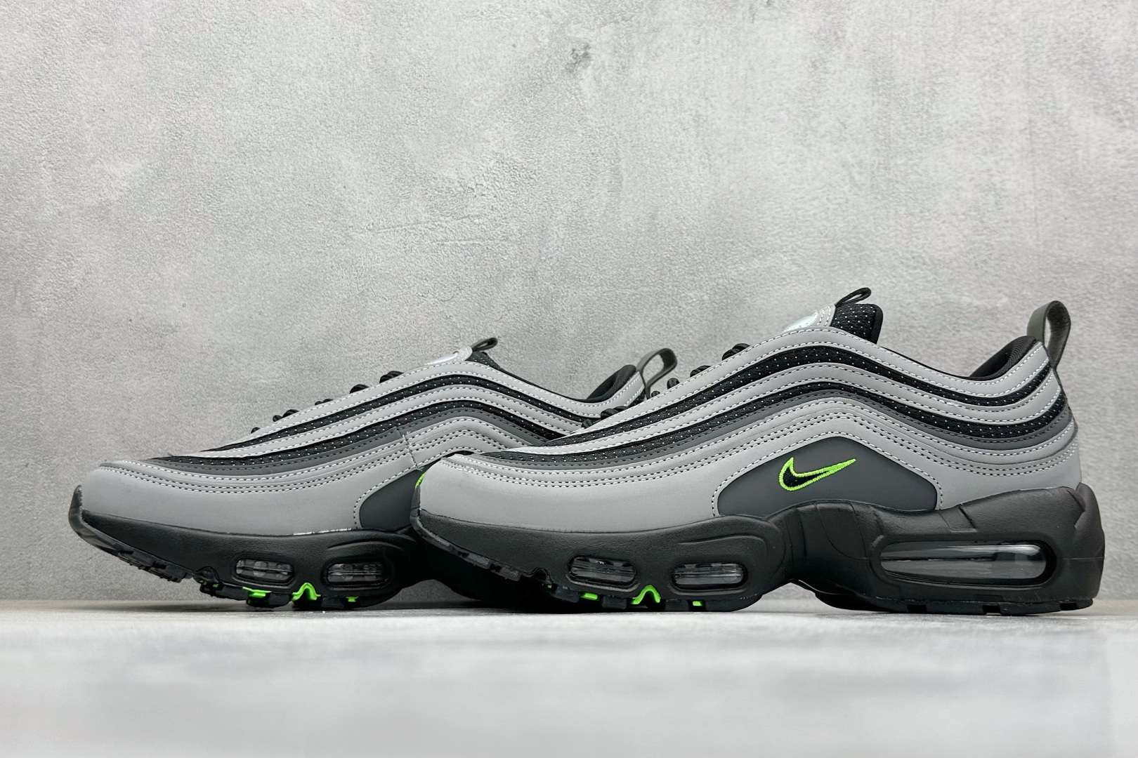 Division St. x Nike Air Max 95/97 Ducks of a Feather Thunder IM2174-001