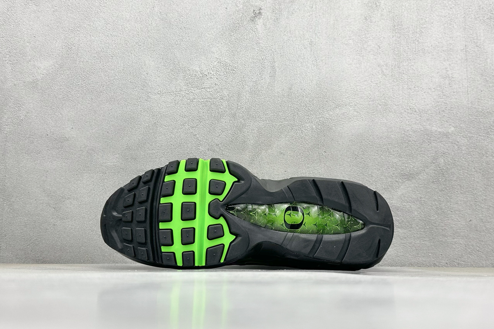 Division St. x Nike Air Max 95/97 Ducks of a Feather Thunder II1714-900