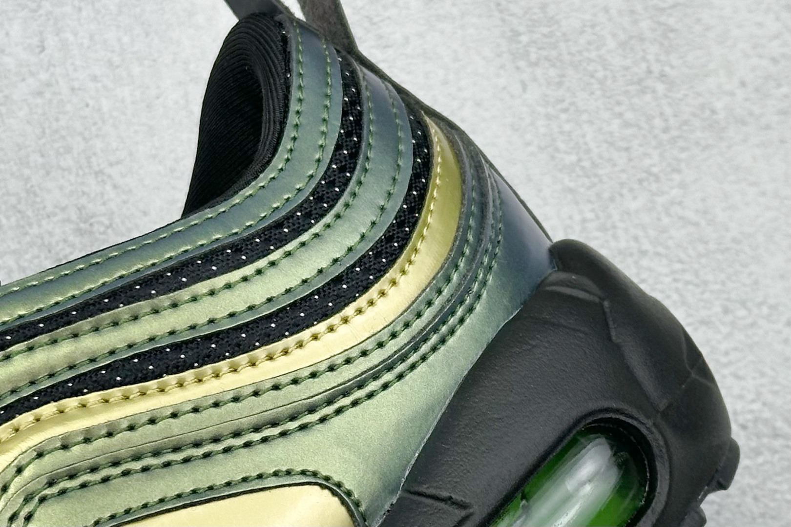 Division St. x Nike Air Max 95/97 Ducks of a Feather Thunder II1714-900