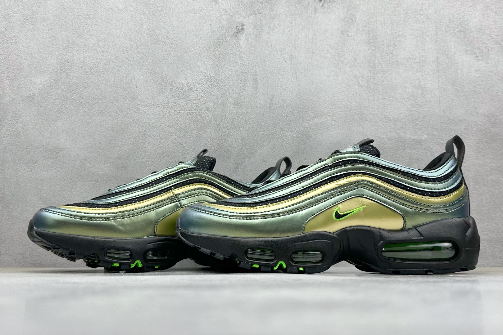 Division St. x Nike Air Max 95/97 Ducks of a Feather Thunder II1714-900
