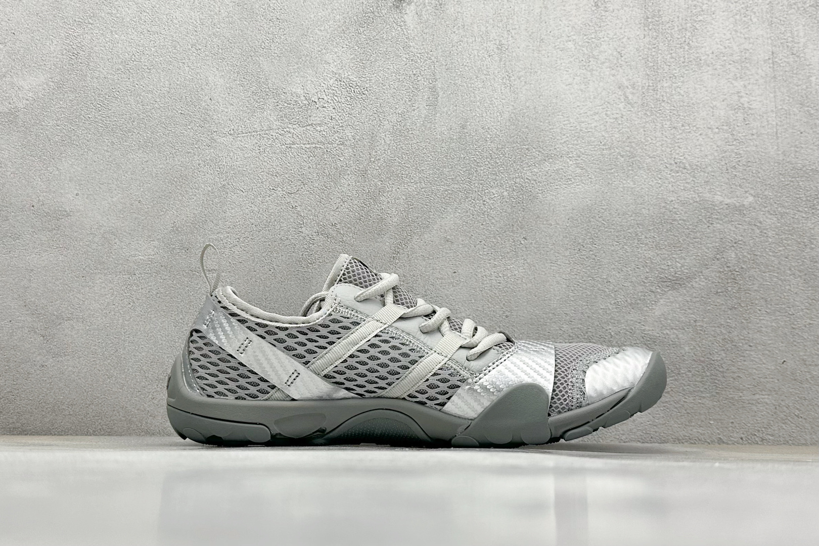 ISSEY MIYAKE/ x New Balance NB MT10O 舒适时尚 减震耐磨 低帮 生活休闲鞋 MT10OAB
