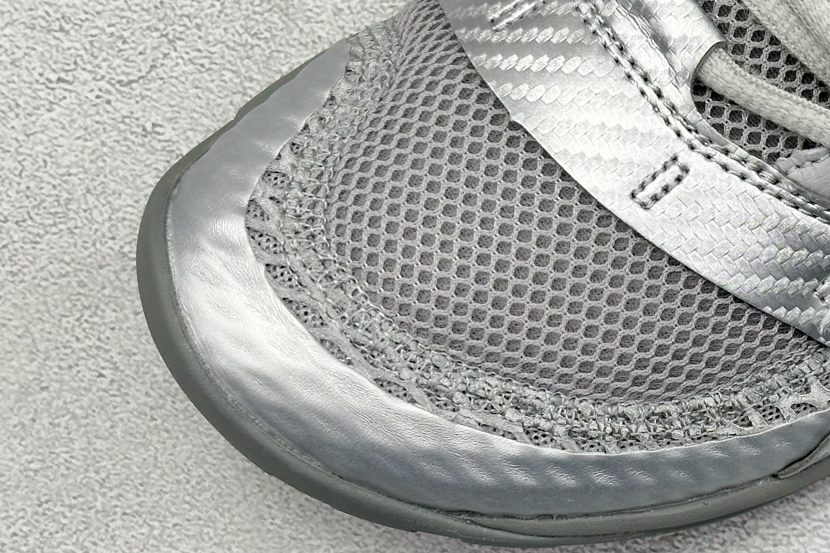 ISSEY MIYAKE/ x New Balance NB MT10O 舒适时尚 减震耐磨 低帮 生活休闲鞋 MT10OAB