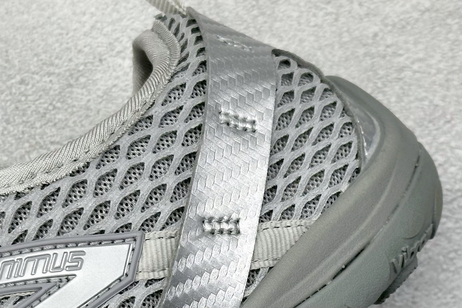 ISSEY MIYAKE/ x New Balance NB MT10O 舒适时尚 减震耐磨 低帮 生活休闲鞋 MT10OAB