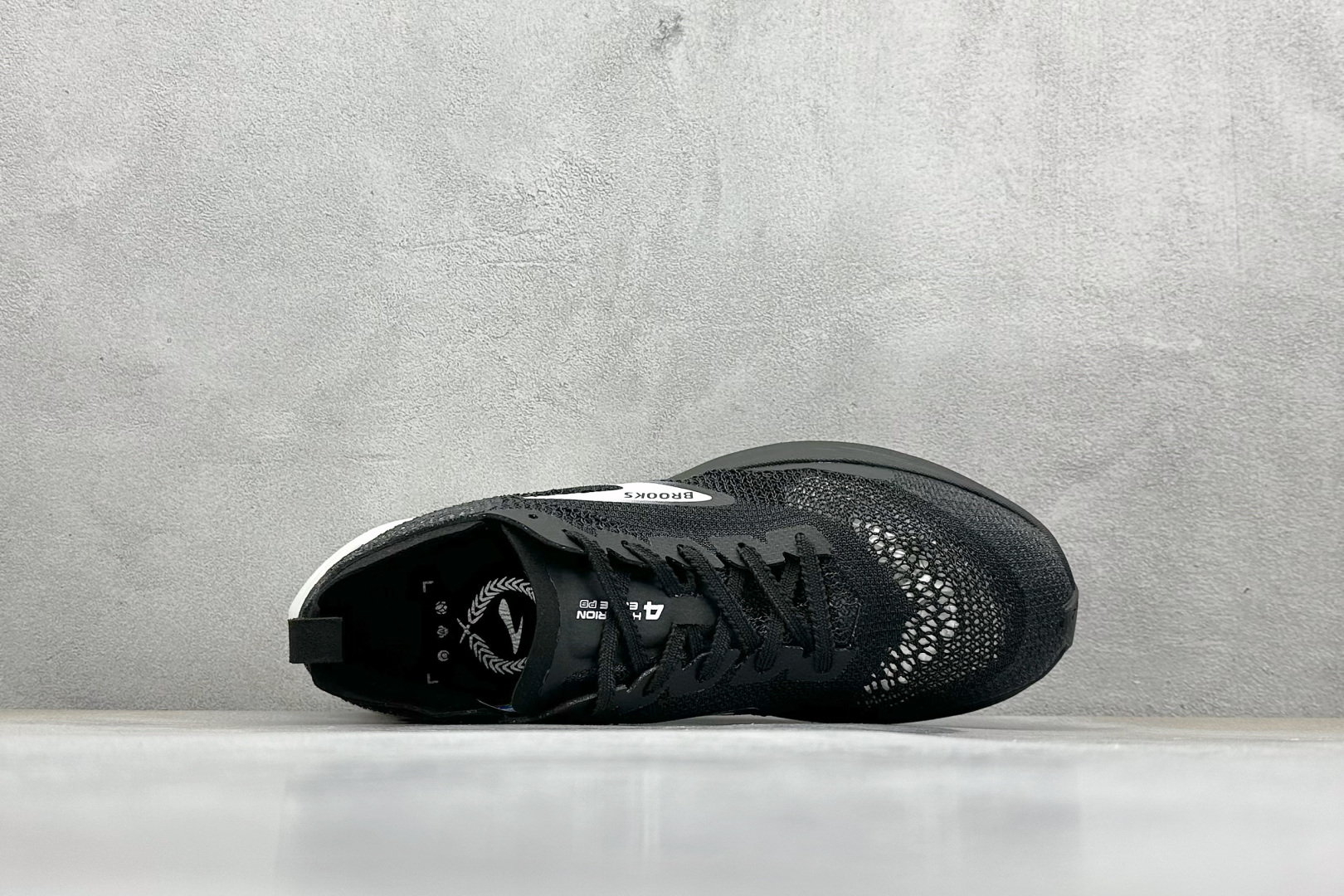 Brooks Hyperion Elite 4 布鲁克斯龙卷风4 休闲透气缓震运动鞋 100046 1D 646