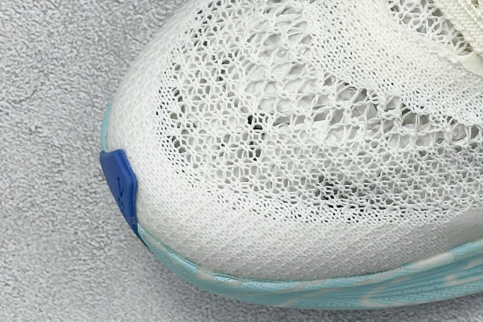 Brooks Hyperion Elite 4 布鲁克斯龙卷风4 休闲透气缓震运动鞋 100053 1D 134
