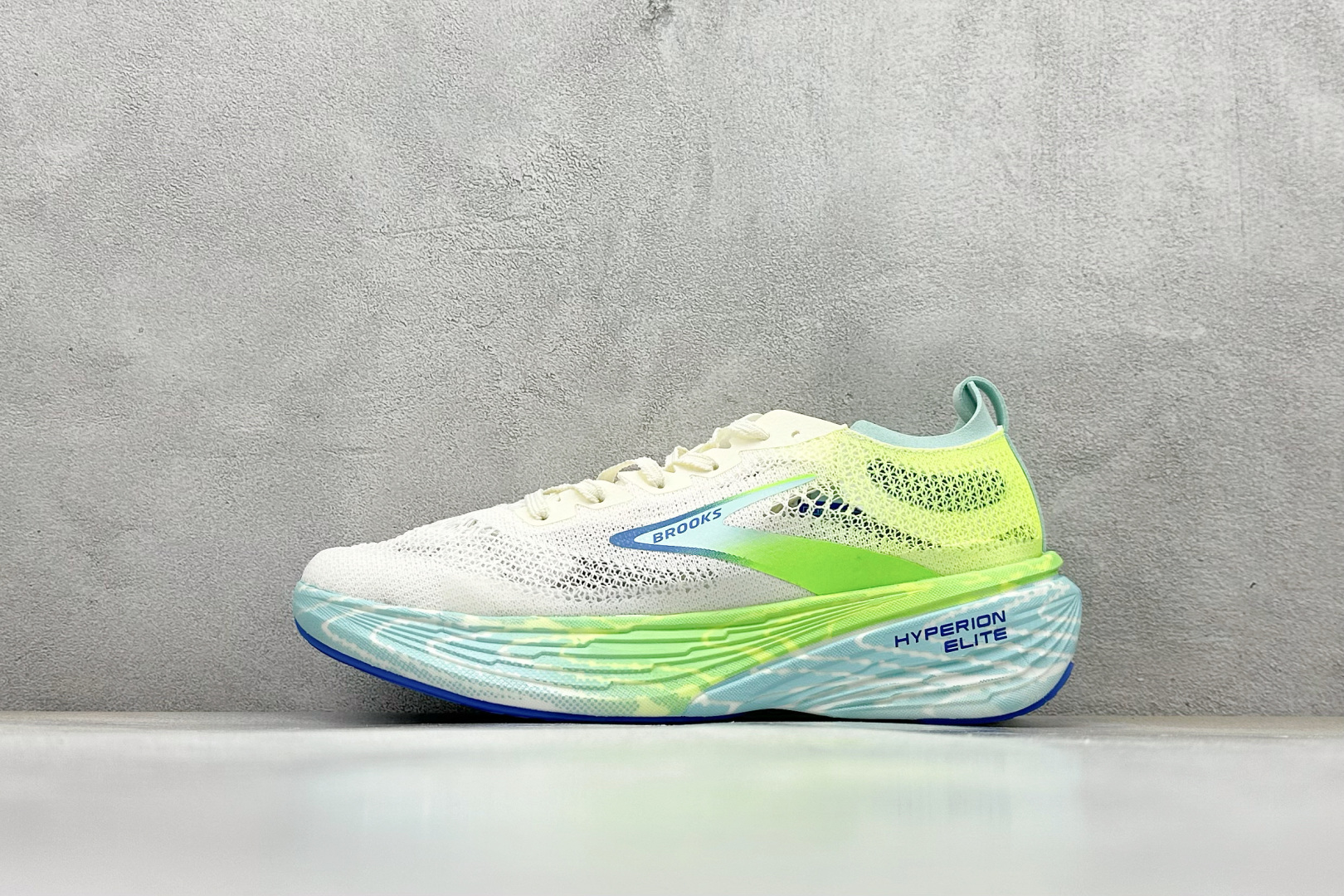 Brooks Hyperion Elite 4 布鲁克斯龙卷风4 休闲透气缓震运动鞋 100053 1D 134