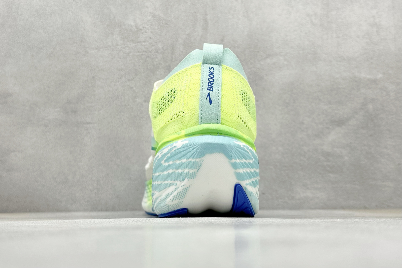 Brooks Hyperion Elite 4 布鲁克斯龙卷风4 休闲透气缓震运动鞋 100053 1D 134