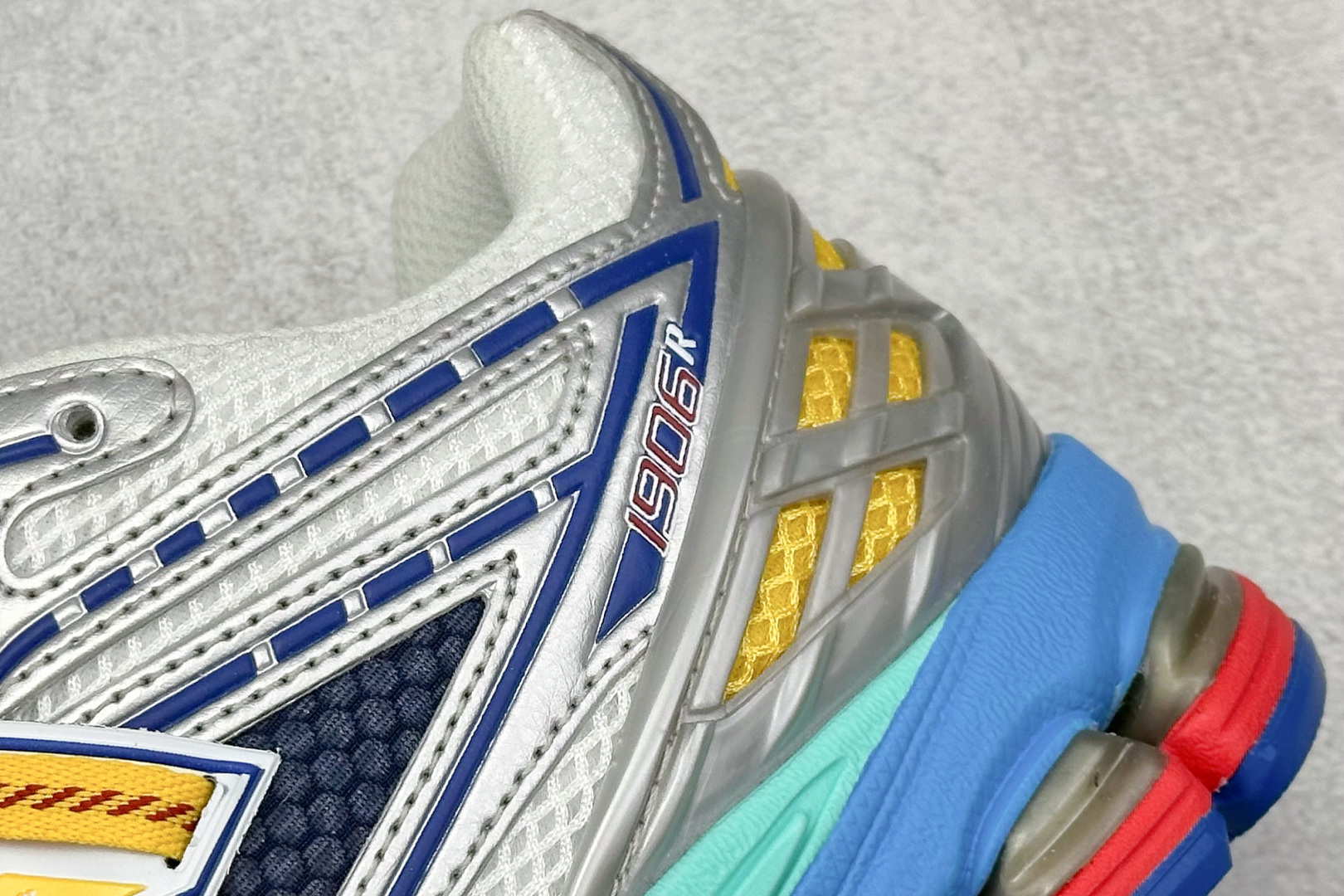 RA版 New Balance M1906系列 复古单品宝藏老爹鞋款 M1906RMS