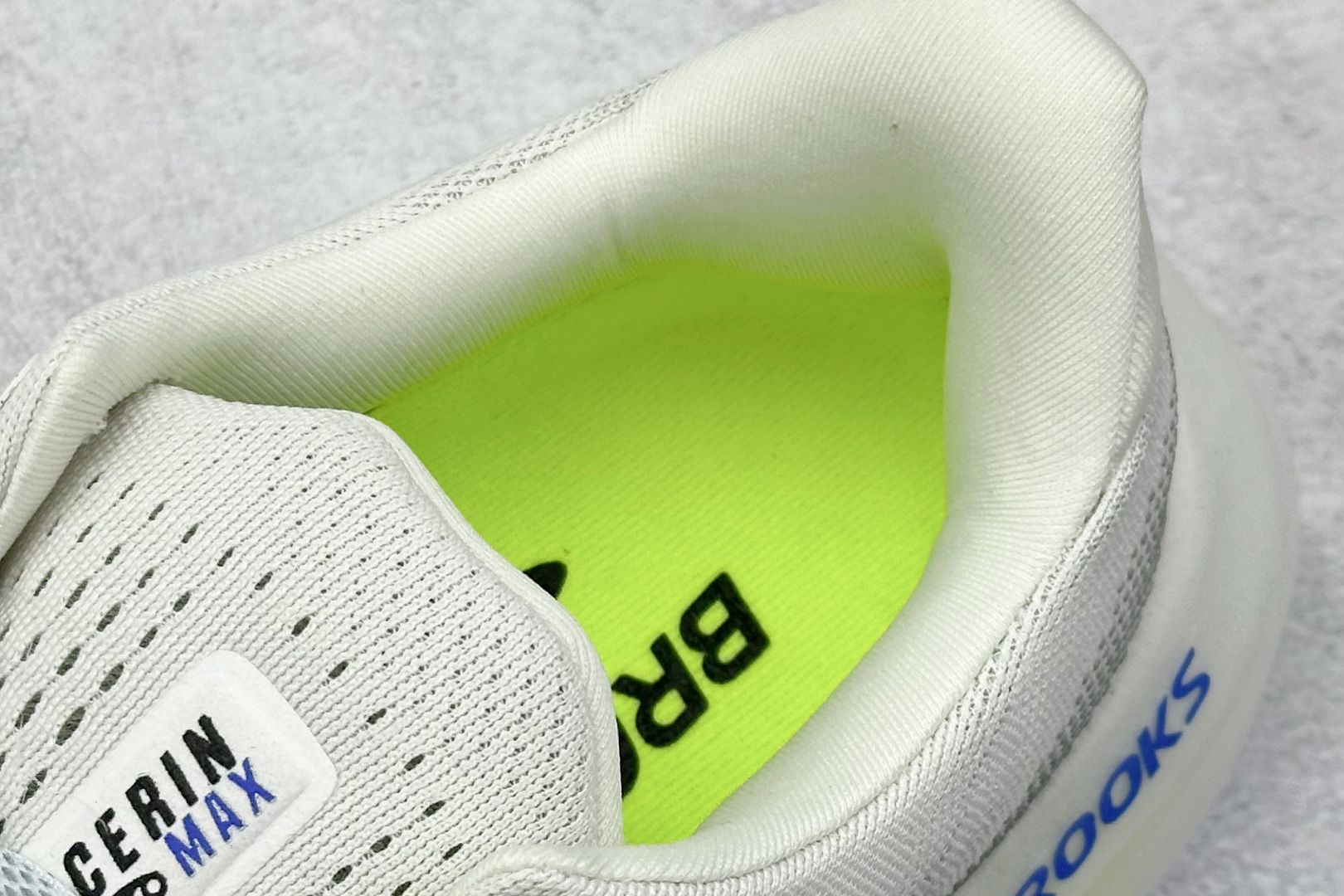 Z版 Brooks Glycerin Max 布鲁克斯 男子缓震马拉松慢跑鞋 110447 1D 099