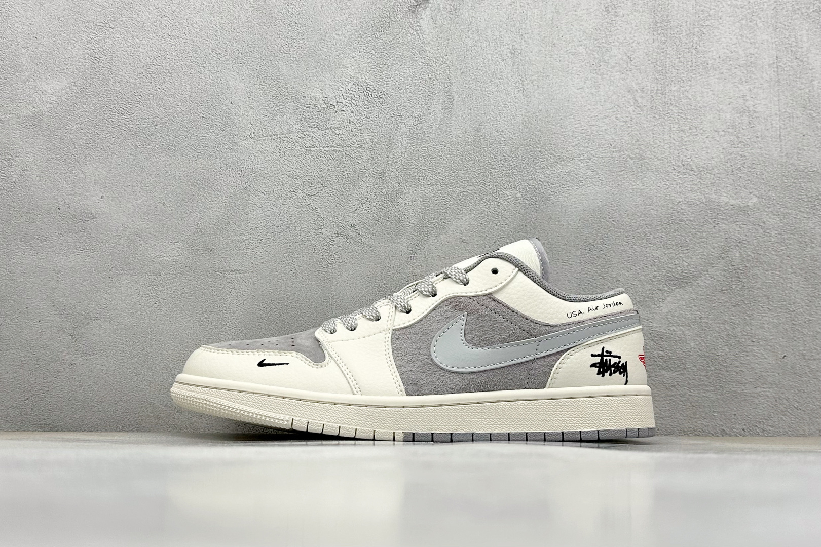Air Jordan 1 Low AJ1 乔1 斯图西联名-米灰双色 低帮复古篮球鞋 SJ9950-044