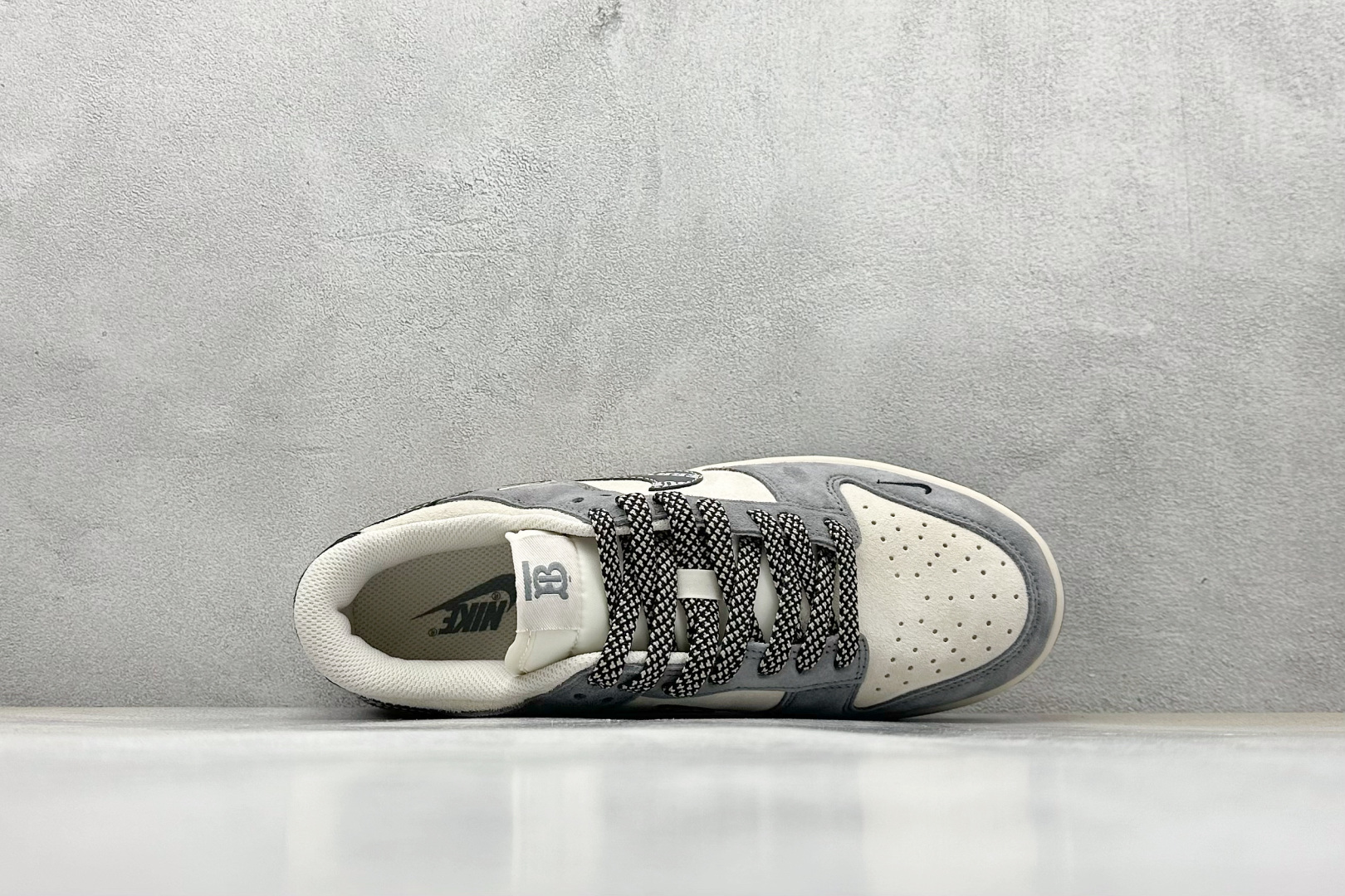 Nk SB Dunk Low 米灰字母勾 周年高端定制 低帮休闲板鞋 DJ2024-083