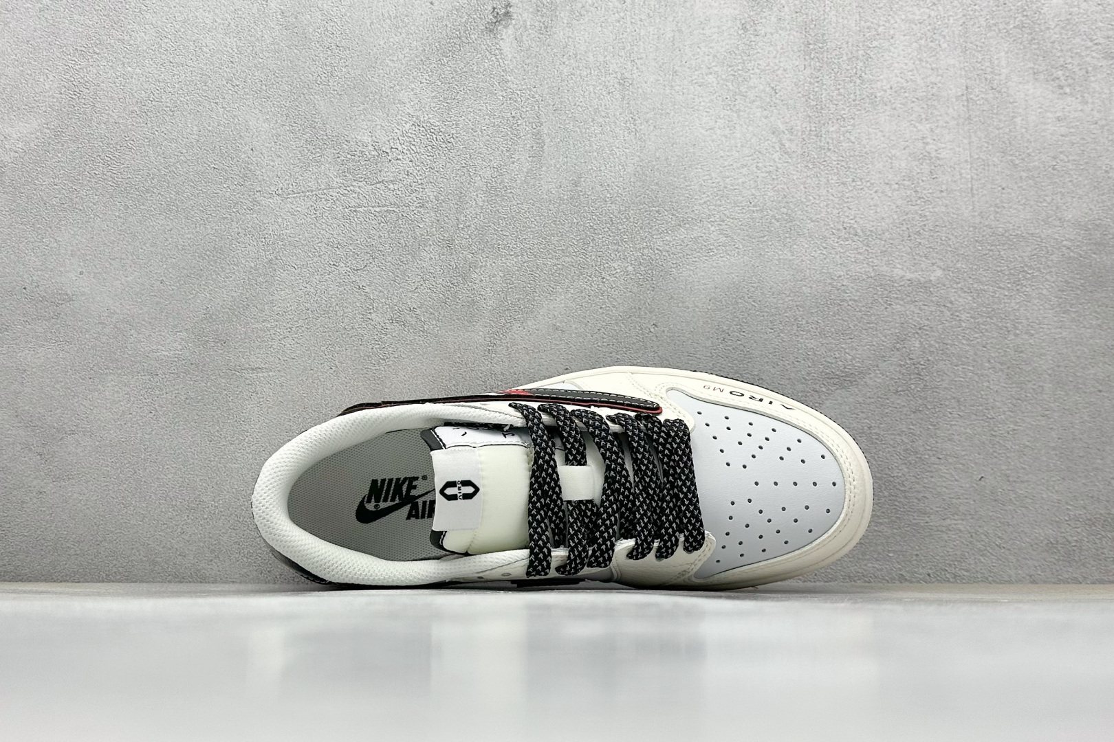 Travis Scott x Fragment Design x Air Jordan 1 Low OG SP AJ1 问界联名 鎏金黑 低帮文化休闲板鞋 FC1688-238