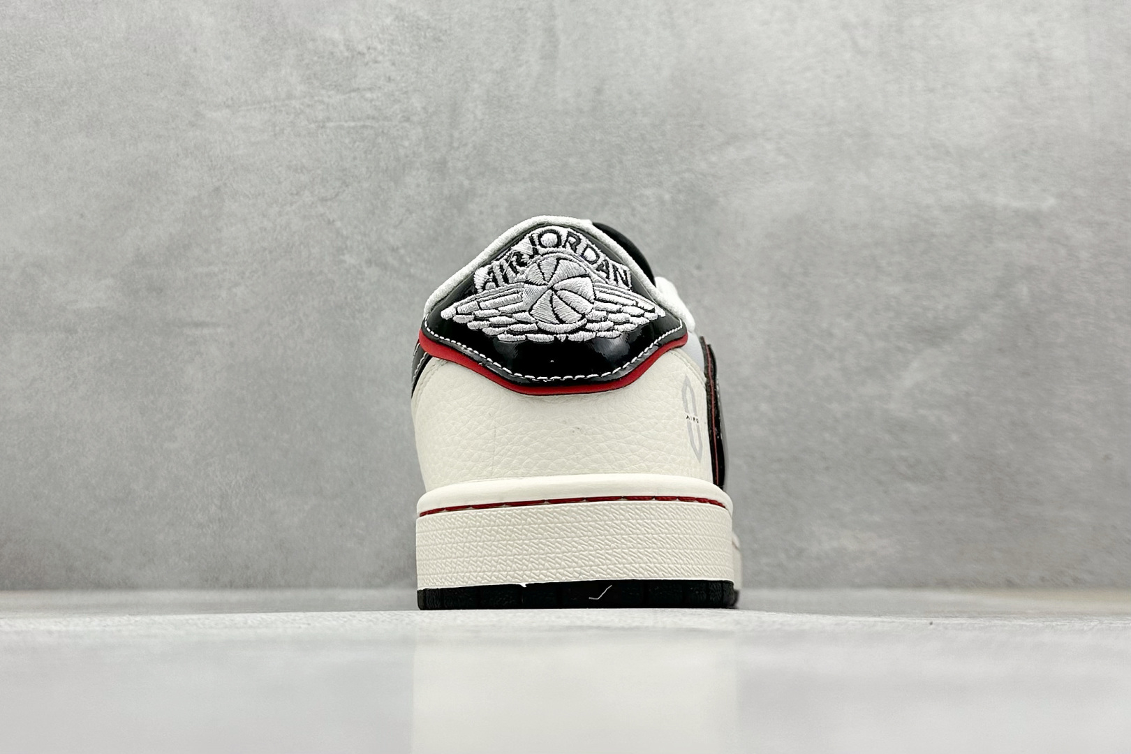 Travis Scott x Fragment Design x Air Jordan 1 Low OG SP AJ1 问界联名 鎏金黑 低帮文化休闲板鞋 FC1688-238