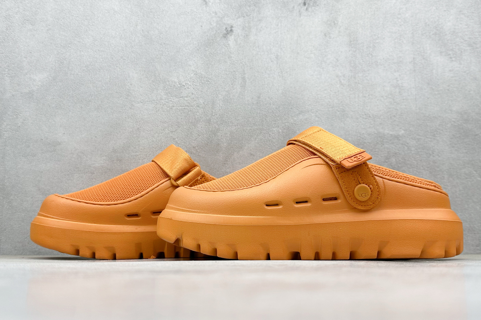UGG GoldenGlow Slide 简约时尚 EVA 防磨一脚蹬拖鞋 1166912