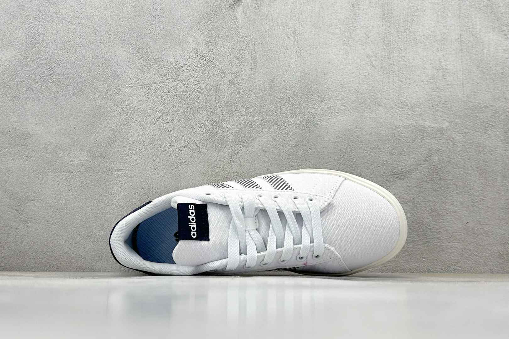 140 GX版 Adidas Barreda Daily 4.0 阿迪舒适减震低帮休闲板鞋 JQ7361-007-Chinese UA Cheap High Quatity Brand Clothes Bags handbags Sneakers wholesale wholesaler seller from China Factory suppliers Fashion Clothing Shoes best Quality Beautiful Price 140 GX版 Adidas Barreda Daily 4.0 阿迪舒适减震低帮休闲板鞋 JQ7361-007