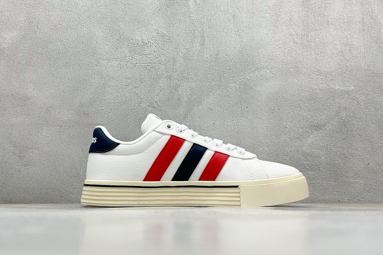 140 GX版 Adidas Barreda Daily 4.0 阿迪舒适减震低帮休闲板鞋 JH6923-008