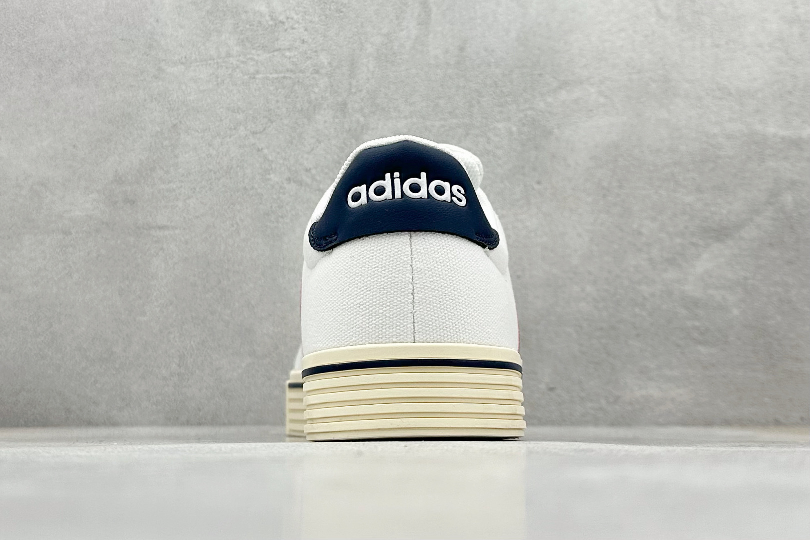 140 GX版 Adidas Barreda Daily 4.0 阿迪舒适减震低帮休闲板鞋 JH6923-008