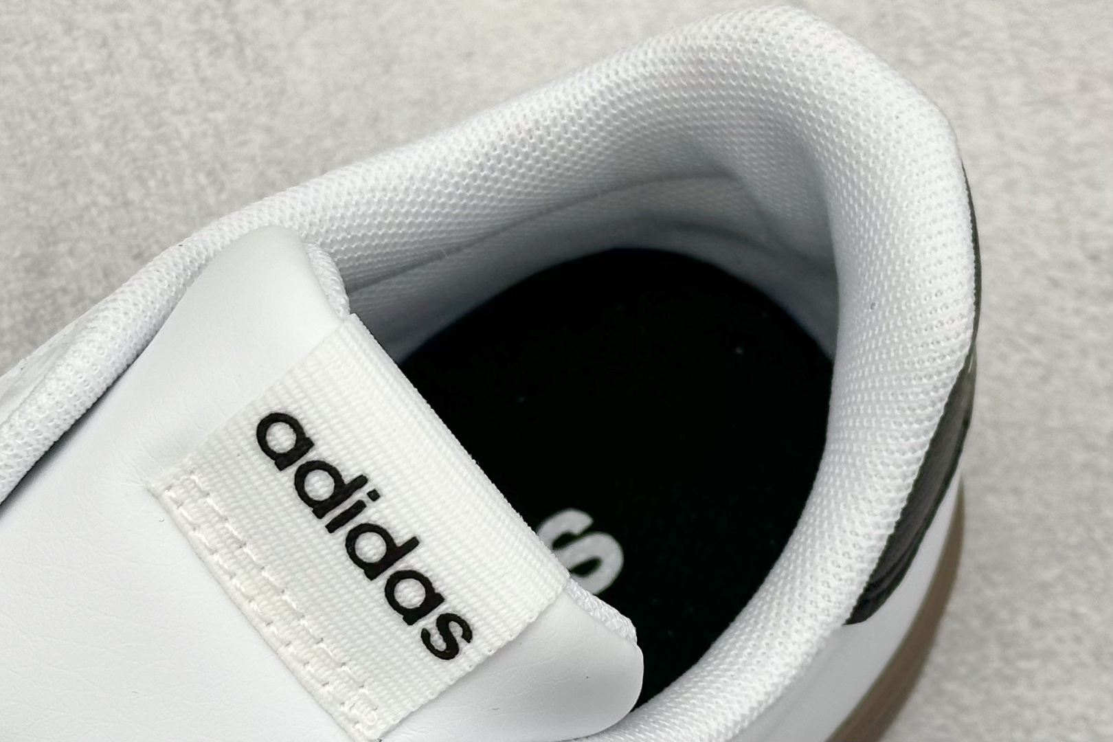 140 GX版 Adidas Barreda Daily 4.0 阿迪舒适减震低帮休闲板鞋 JR0077-01