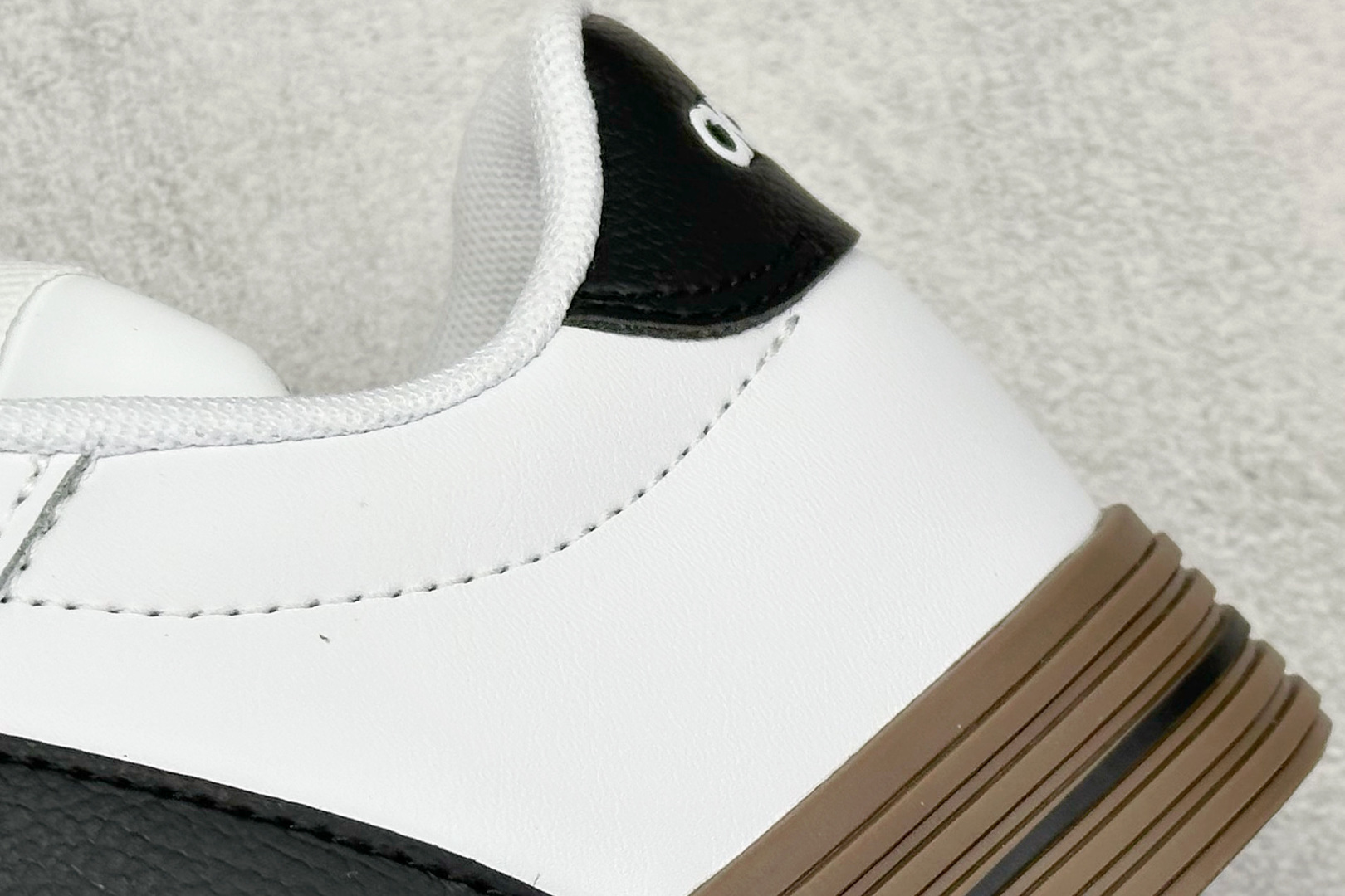 140 GX版 Adidas Barreda Daily 4.0 阿迪舒适减震低帮休闲板鞋 JR0077-01