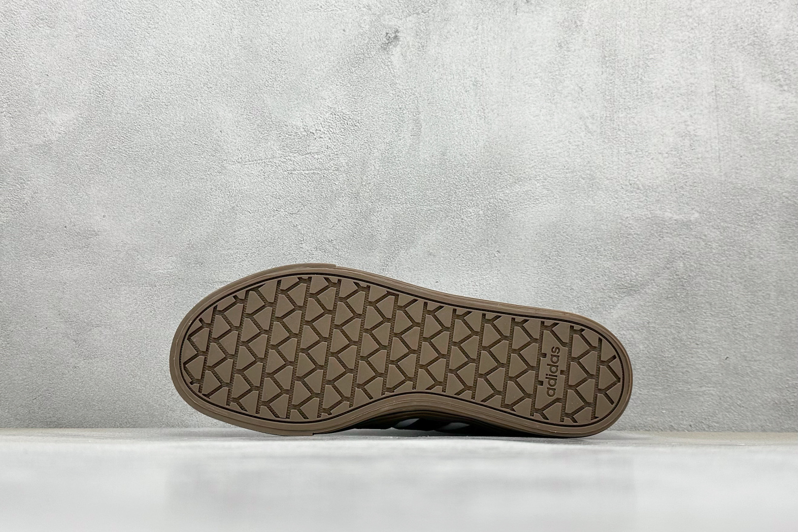 140 GX版 Adidas Barreda Daily 4.0 阿迪舒适减震低帮休闲板鞋 JR0077-01