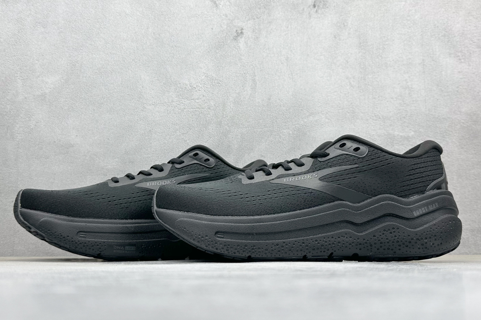 180 Z版 Brooks 布鲁克斯 Hyperion Max 2 超弹轻盈跑步鞋 110431 1D 020