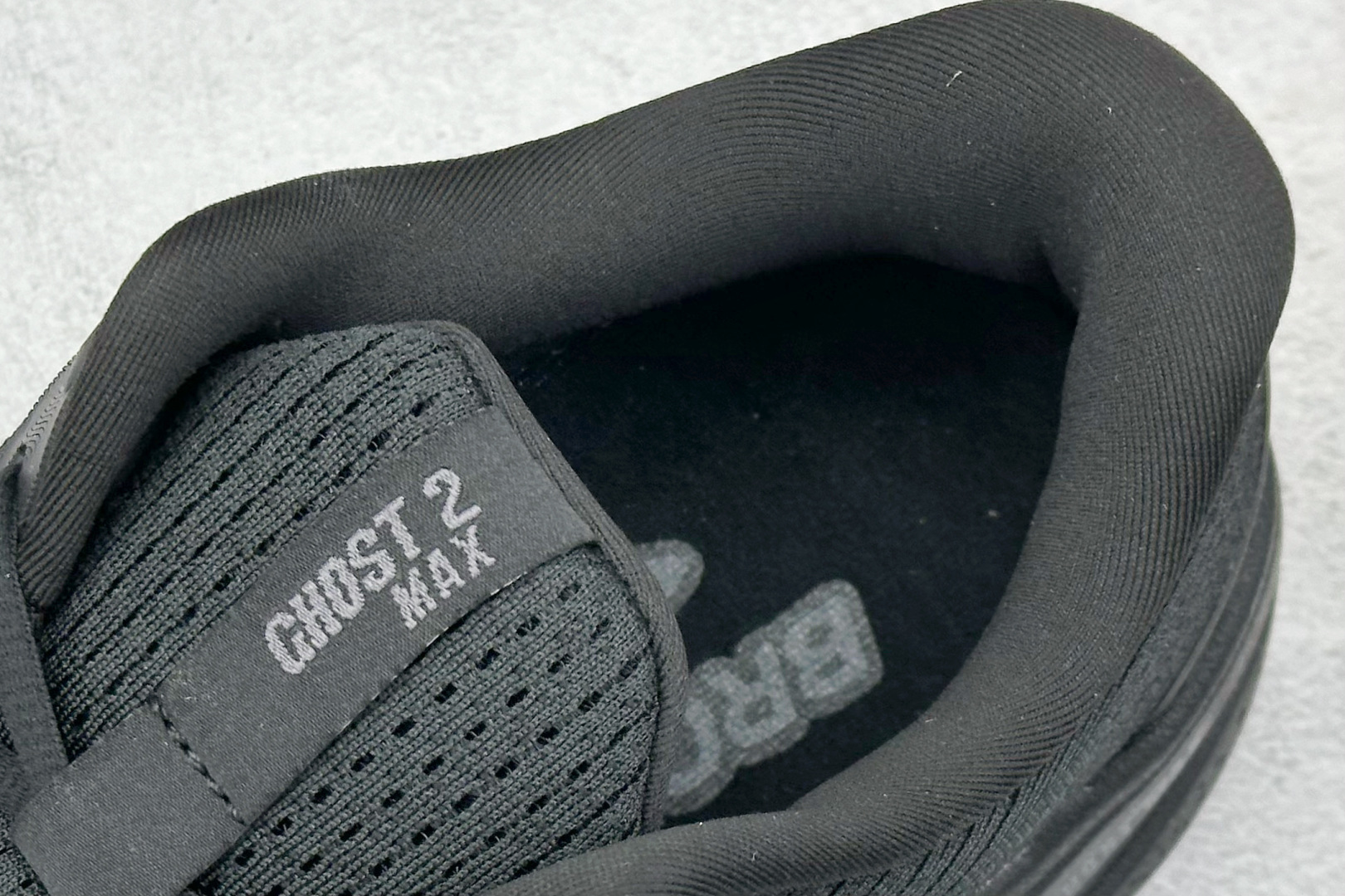 180 Z版 Brooks 布鲁克斯 Hyperion Max 2 超弹轻盈跑步鞋 110431 1D 020