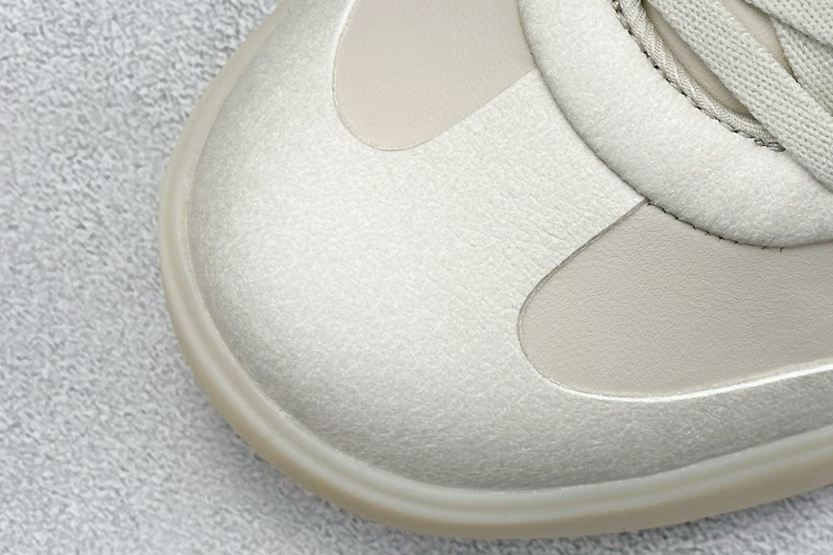 200 lululemon Cityverse 露露乐檬极简主义减震耐磨低帮生活休闲鞋