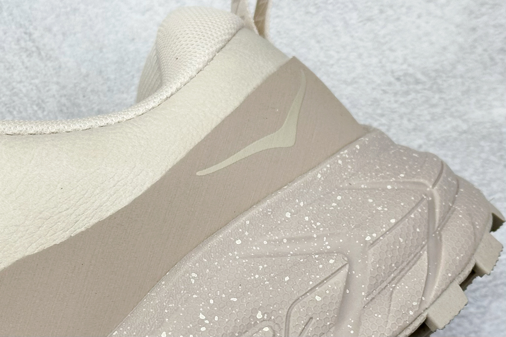 220 HOKA ONE ONE Tor Summit 舒适简约登山运动鞋 1157070