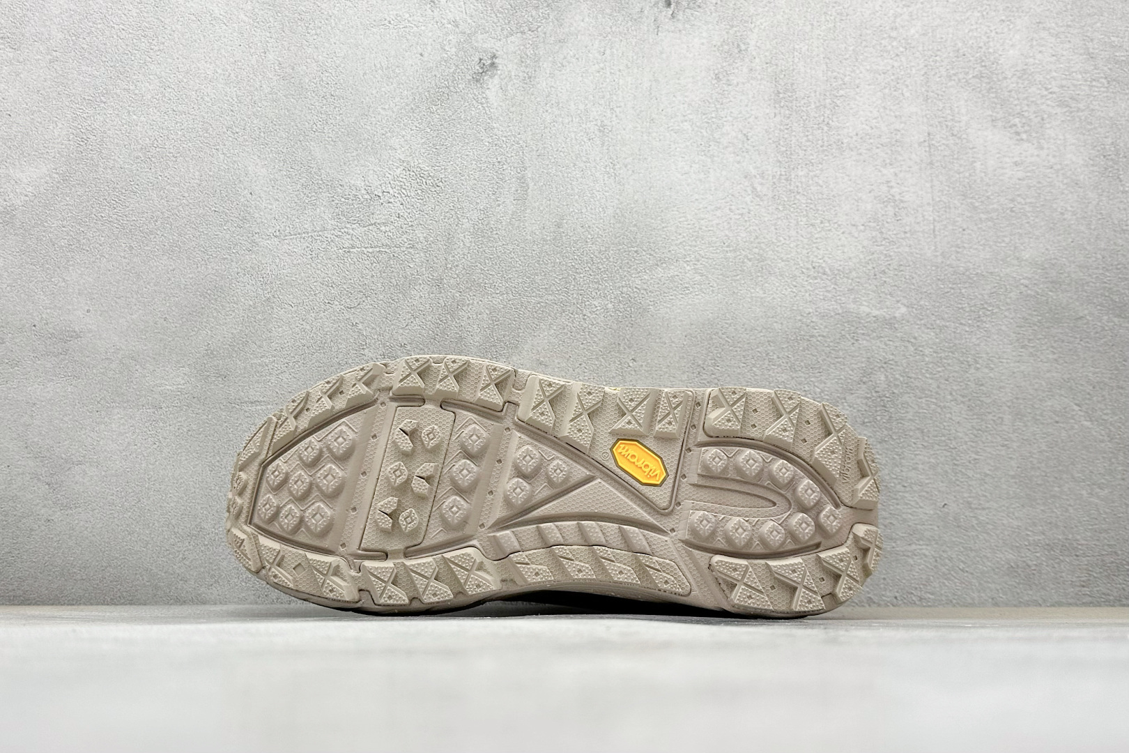 220 HOKA ONE ONE Tor Summit 舒适简约登山运动鞋 1157070